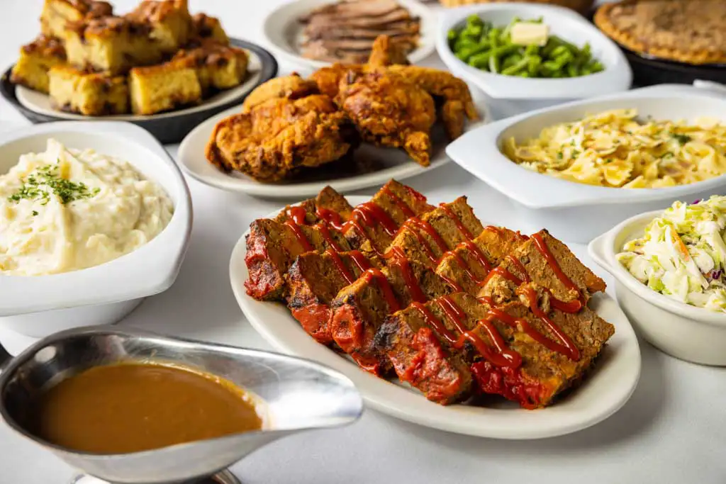 Family Style Dining at Plain & Fancy Farm in Lancaster