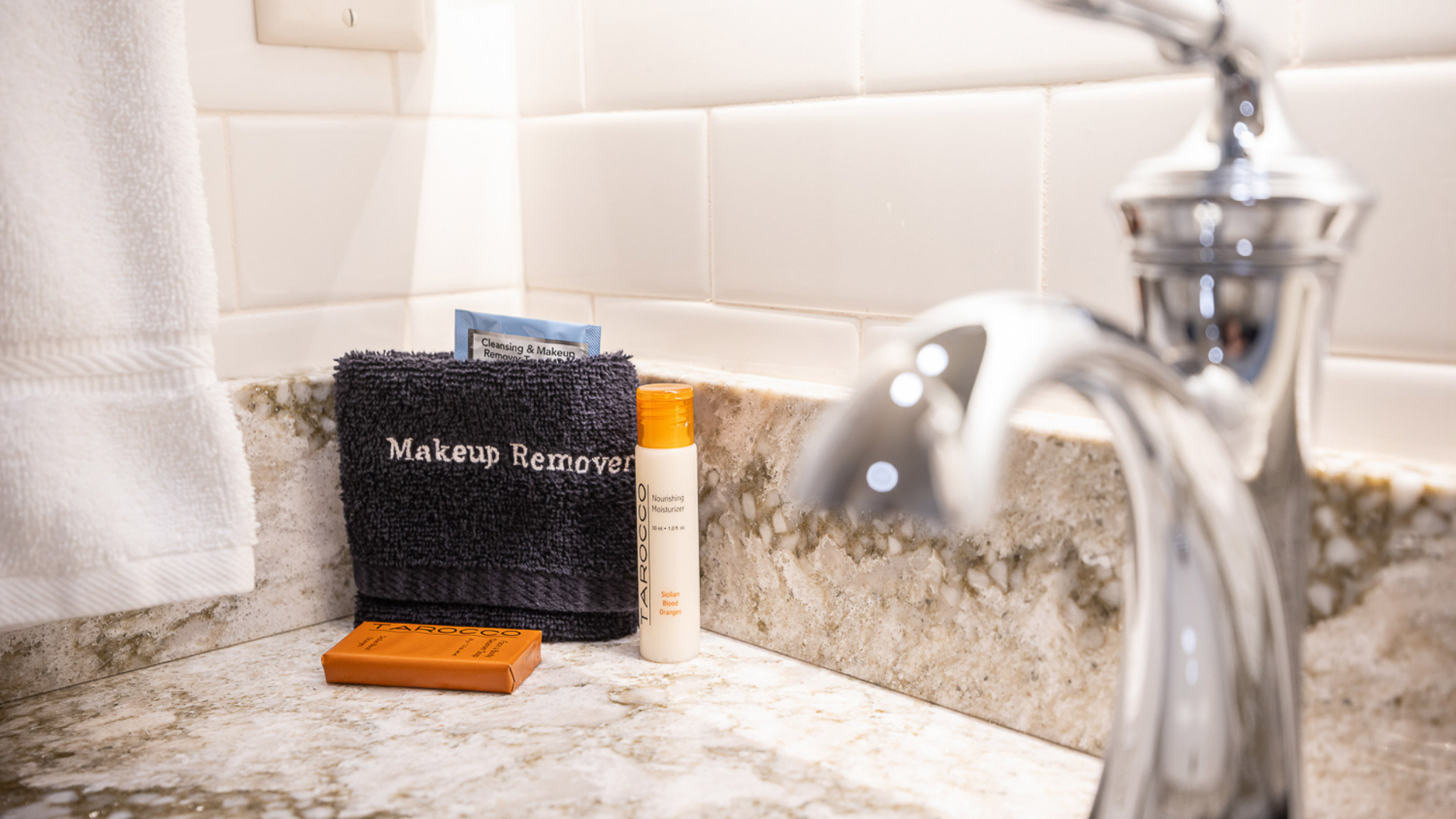 Bathroom at AmishView Inn & Suites at Plain & Fancy Farm in Lancaster County